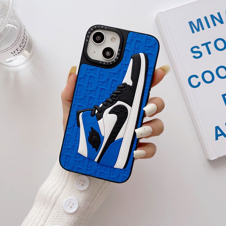 人気ナイキ風 iphone16pro max ケース ブランドNIKEスマホケース 芸能人高級感