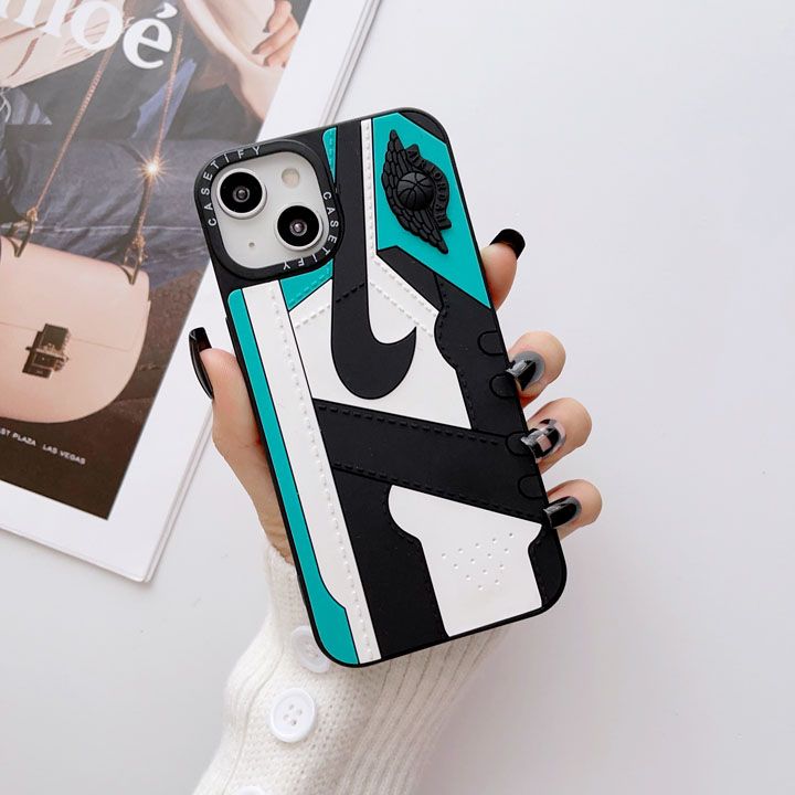 面白いナイキ風 iphone 16pro ケース ブランドNIKEスマホケース 大人アンチグレア