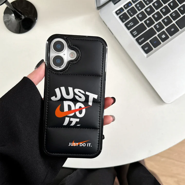 かわいいナイキ風 iphone17 pro ケース ブランドNIKEスマホケース メンズ傷防止