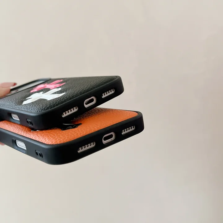 人気クロムハーツ風 iphone16pro max ケース ブランドCHスマホケース 大人耐衝撃