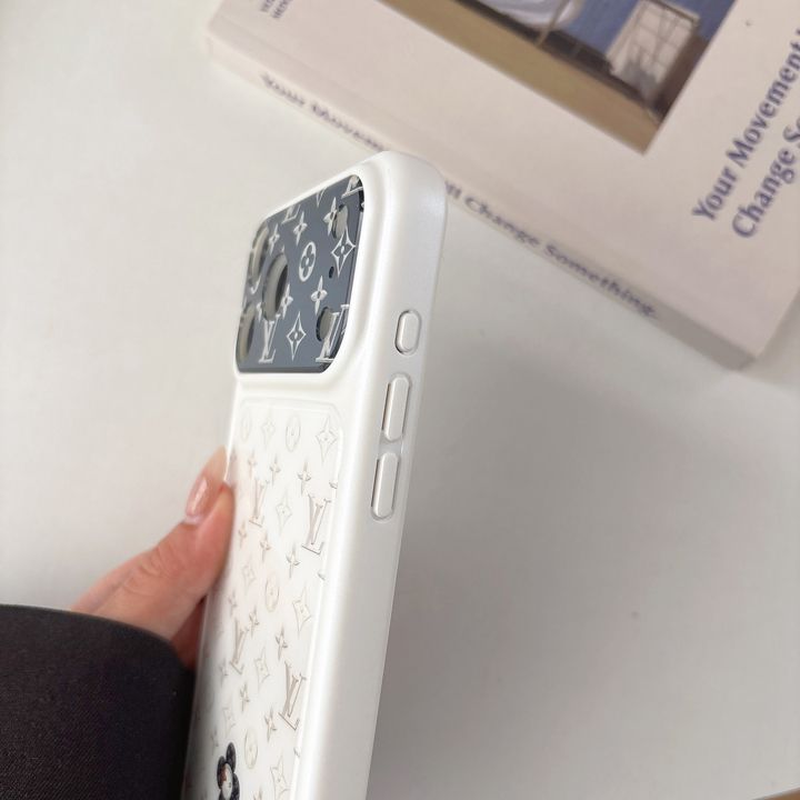 ルイヴィトン風 iphone16 ケース ブランドLVスマホケース シンプル 大人 黄ばみ防止