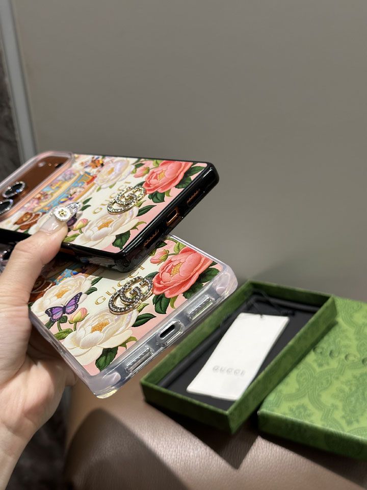 おすすめグッチ風 iphone15 ケース ブランドgucciスマホケース レディース黄ばみ防止