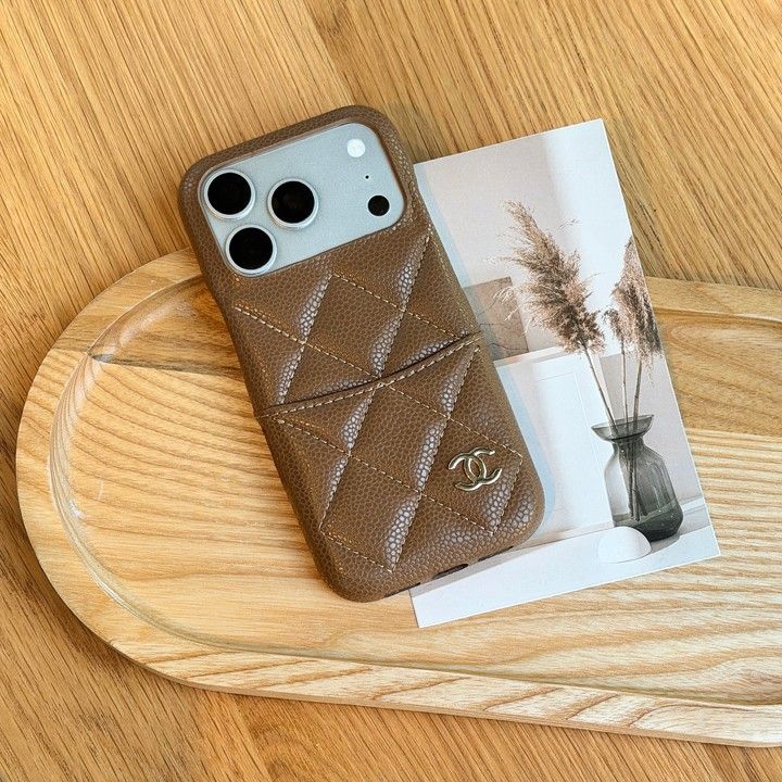 面白いシャネル風 iphone 16pro ケース ブランドCHANELスマホケース 大人ミニマル