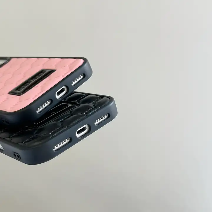 ミュウミュウ風 iphone 16pro ケース ブランドMIUMIUスマホケース 人気 レディース 衝撃吸収