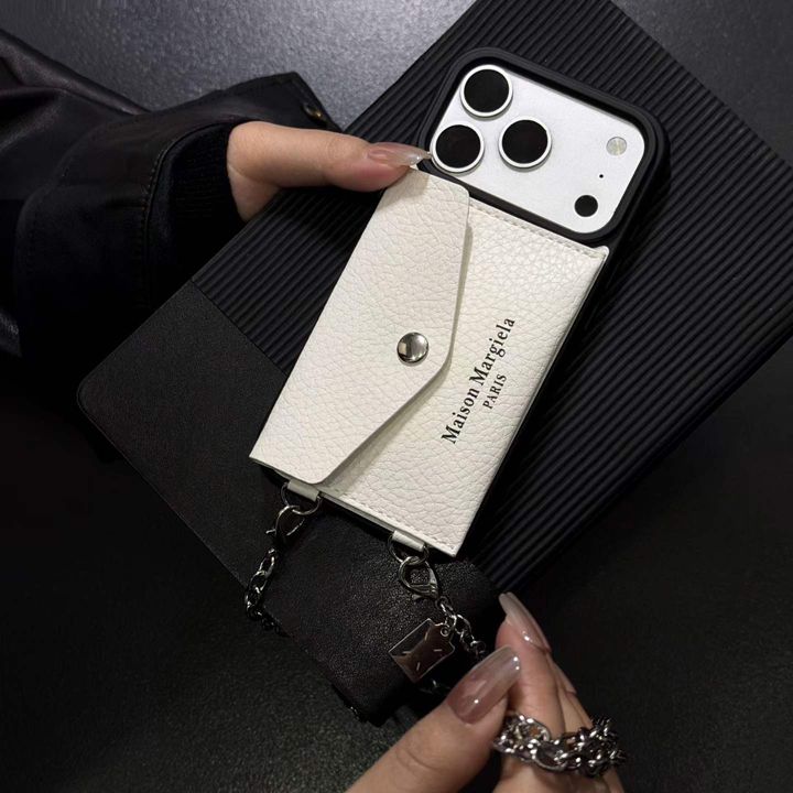面白いメゾンマルジェラ風 iphone 16pro ケース ブランドMason Magillarスマホケース 大人アンチグレア