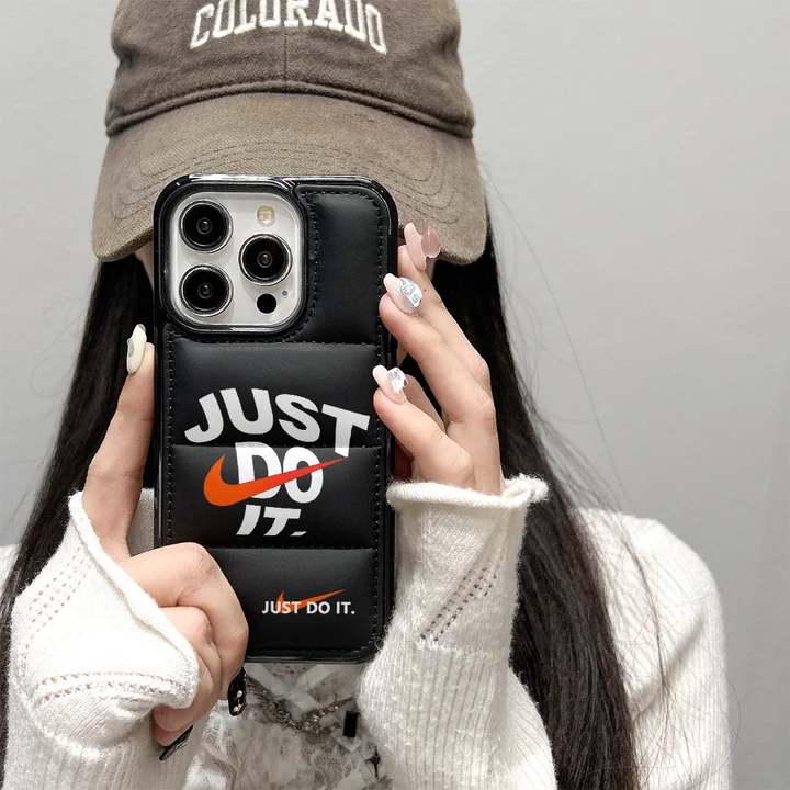 シンプルナイキ風 iphone18 pro ケース ブランドNIKEスマホケース 芸能人薄型