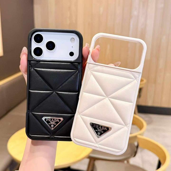 面白いカップル耐衝撃プラダ風iphone16ケースブランドPradaスマホケース
