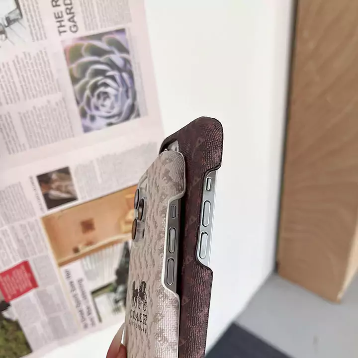 iphone16 携帯ケース コーチ ブランド ストリート 芸能人 頑丈