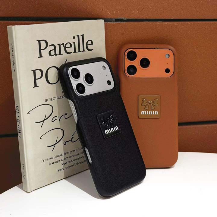 ミュウミュウ風かっこいいメンズ薄型iphone17promaxケースブランドmiumiuスマホケース