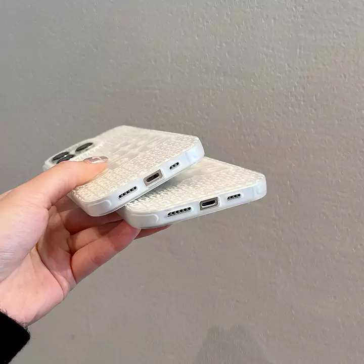 コムデギャルソン風おしゃれ芸能人衝撃吸収iphone15ケースブランドCDGスマホケース