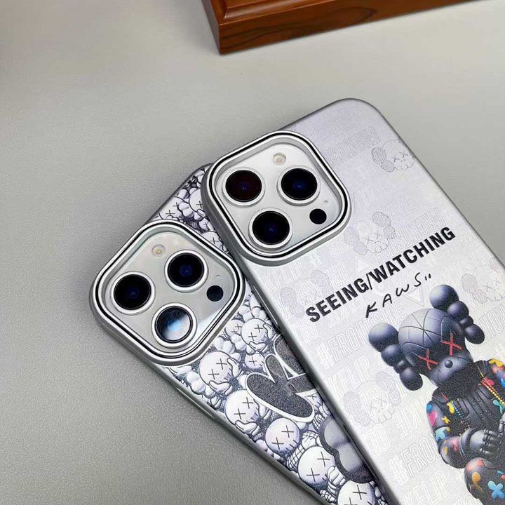 シンプル大人防塵カウズ風iphone18ケースブランドkawsスマホケース
