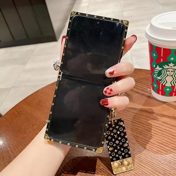 シンプル大人防塵ジバンシー風iphone17proケースブランドGivenchyスマホケース