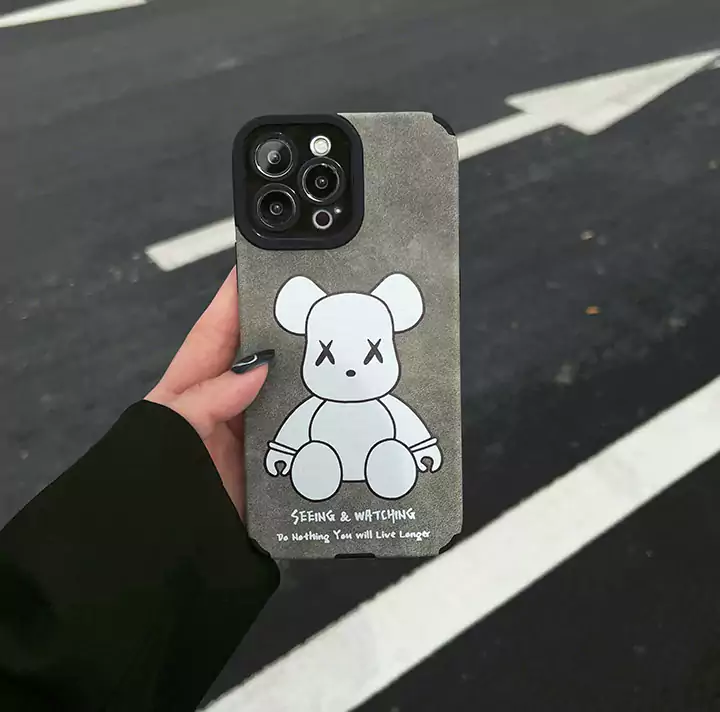 シンプル大人防塵ベアブリック風iphone17proケースブランドbearbrickスマホケース
