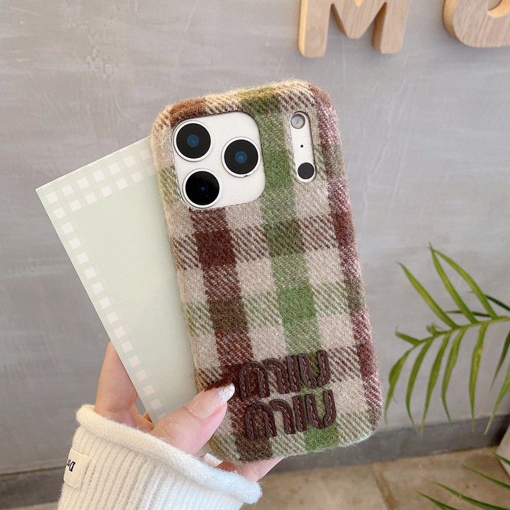 ミュウミュウ風シンプル大人傷防止iphone18proケースブランドmiumiuスマホケース