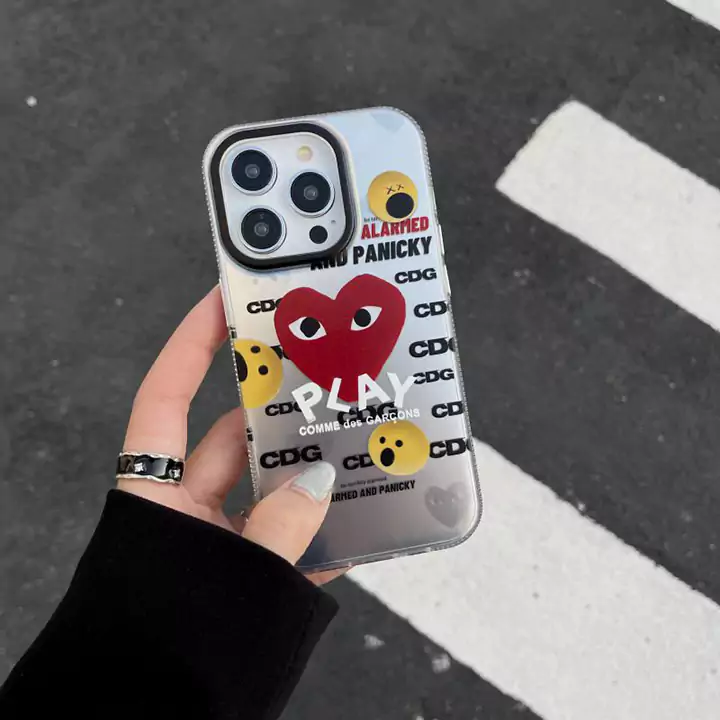 コムデギャルソン風安いレディース新作iphone16promaxケースブランドCDGスマホケース