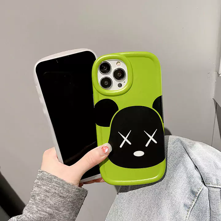 ベアブリック風かっこいいメンズ薄型iphone17ケースブランドbearbrickスマホケース