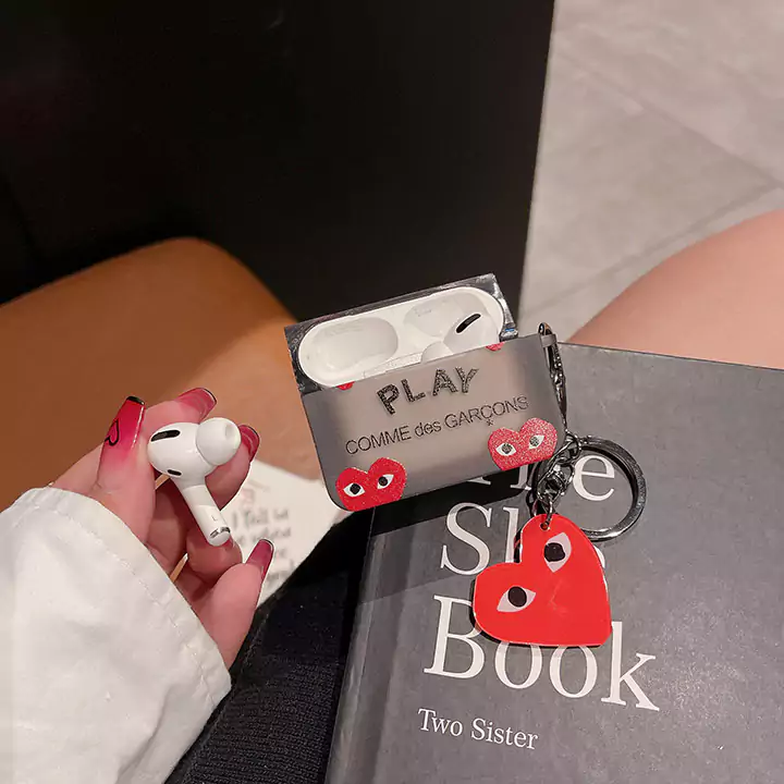 コムデギャルソン風おすすめ芸能人高品質iphone15ケースブランドCDGスマホケース