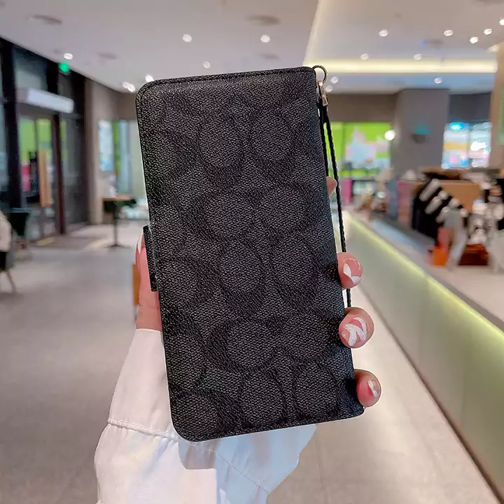 iphone16 plus ケース コーチ ハイブランド スマホケース アウトドア メンズ 高品質