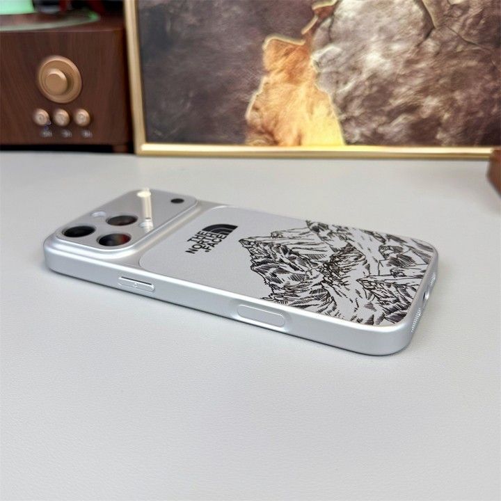 人気メンズ高級感ノースフェイス風iphone16proケースブランドthenorthfaceスマホケース