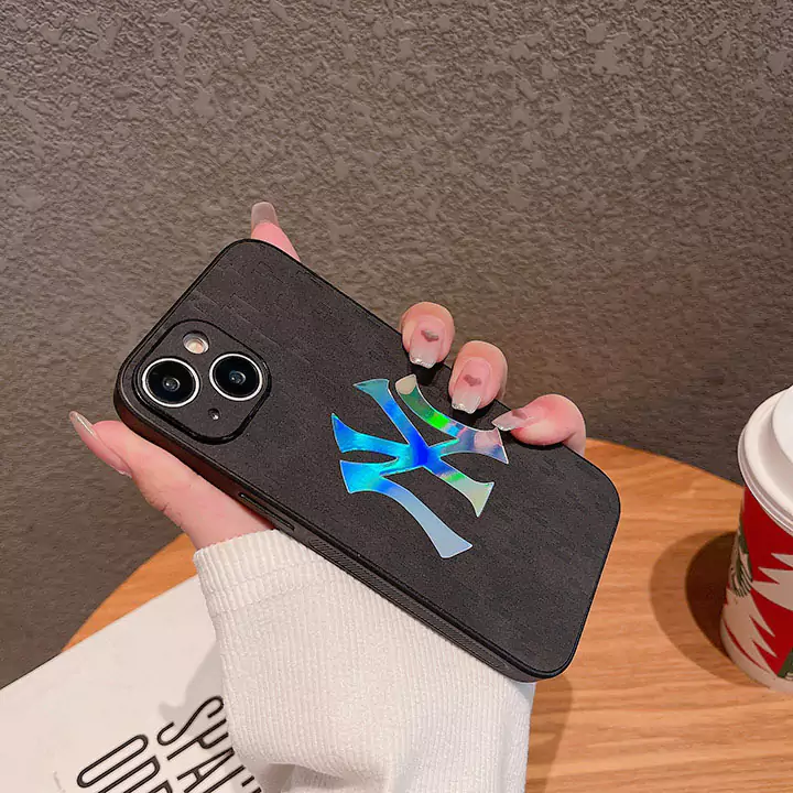 かわいいレディースキラキラNY風iphone18proケースブランドスマホケース
