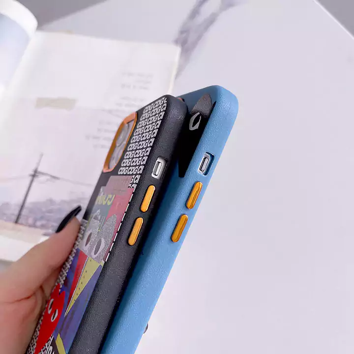 コムデギャルソン風安いレディース新作iphone16promaxケースブランドCDGスマホケース
