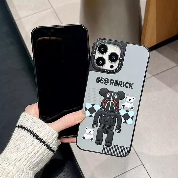 ベアブリック風かっこいいメンズ薄型iphone17ケースブランドbearbrickスマホケース
