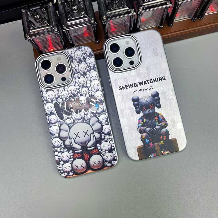カウズ風アウトドア芸能人耐衝撃iphone17ケースブランドkawsスマホケース