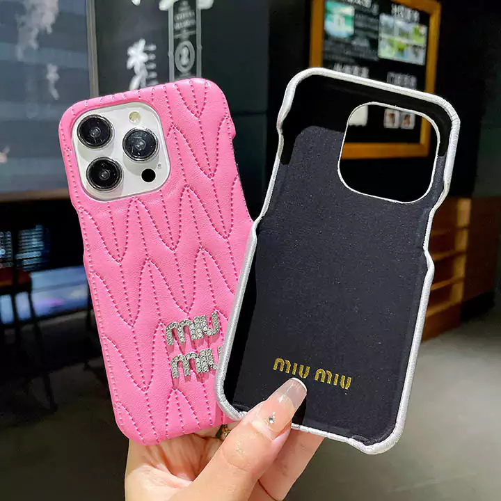 かわいいレディースキラキラミュウミュウ風iphone18proケースブランドmiumiuスマホケース