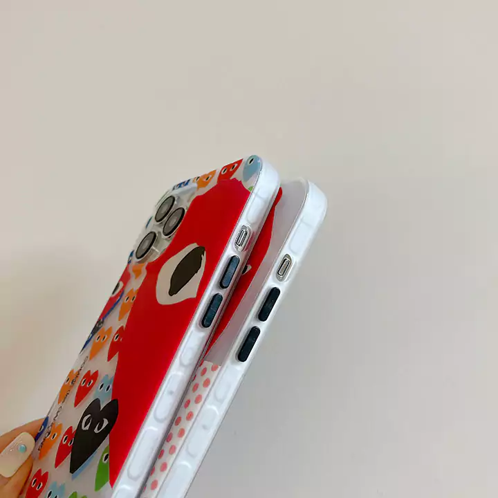 人気メンズ高級感コムデギャルソン風iphone16proケースブランドCDGスマホケース