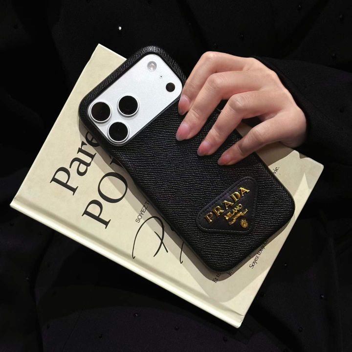 面白いカップル耐衝撃プラダ風iphone16ケースブランドPradaスマホケース