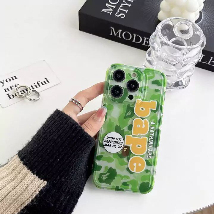 エイプ風かっこいいメンズ薄型iphone18proケースブランドBapeスマホケース
