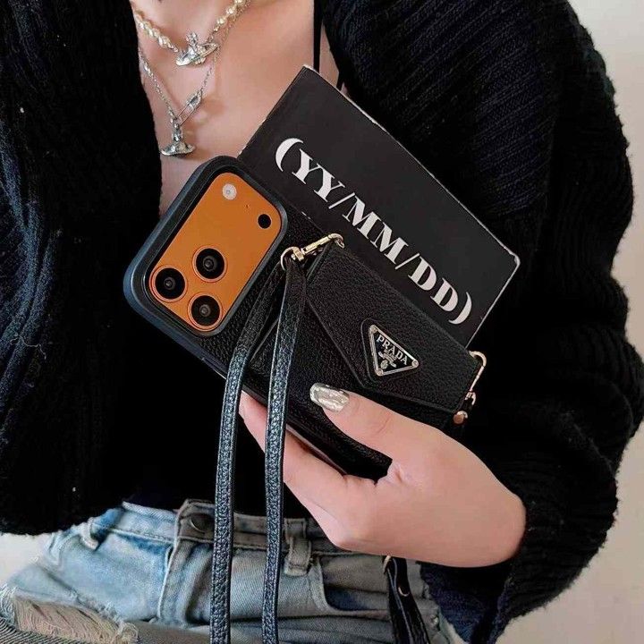 かわいいレディースキラキラプラダ風iphone17ケースブランドPradaスマホケース