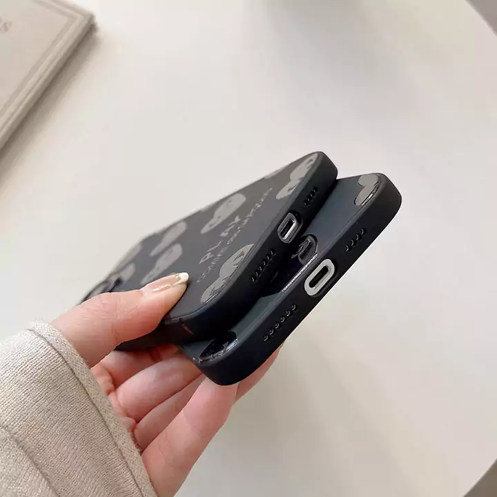 コムデギャルソン風おしゃれ芸能人衝撃吸収iphone15ケースブランドCDGスマホケース