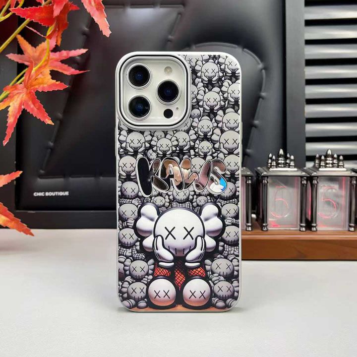 カウズ風かっこいいメンズ薄型iphone17promaxケースブランドkawsスマホケース