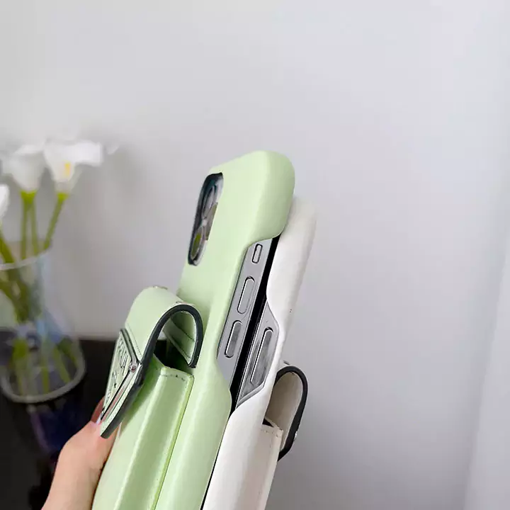 プラダ可愛いレディース薄型iphone17promaxケースブランド