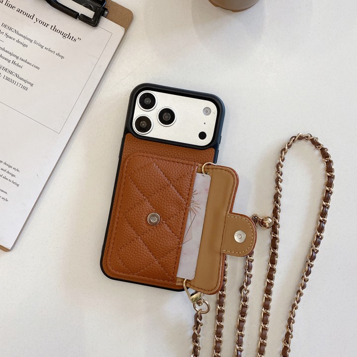 かわいいレディースキラキラシャネル風iphone18proケースブランドCHANELスマホケース