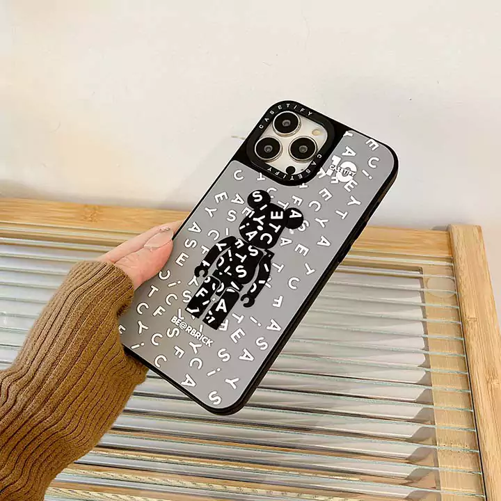 シンプル大人防塵ベアブリック風iphone17proケースブランドbearbrickスマホケース