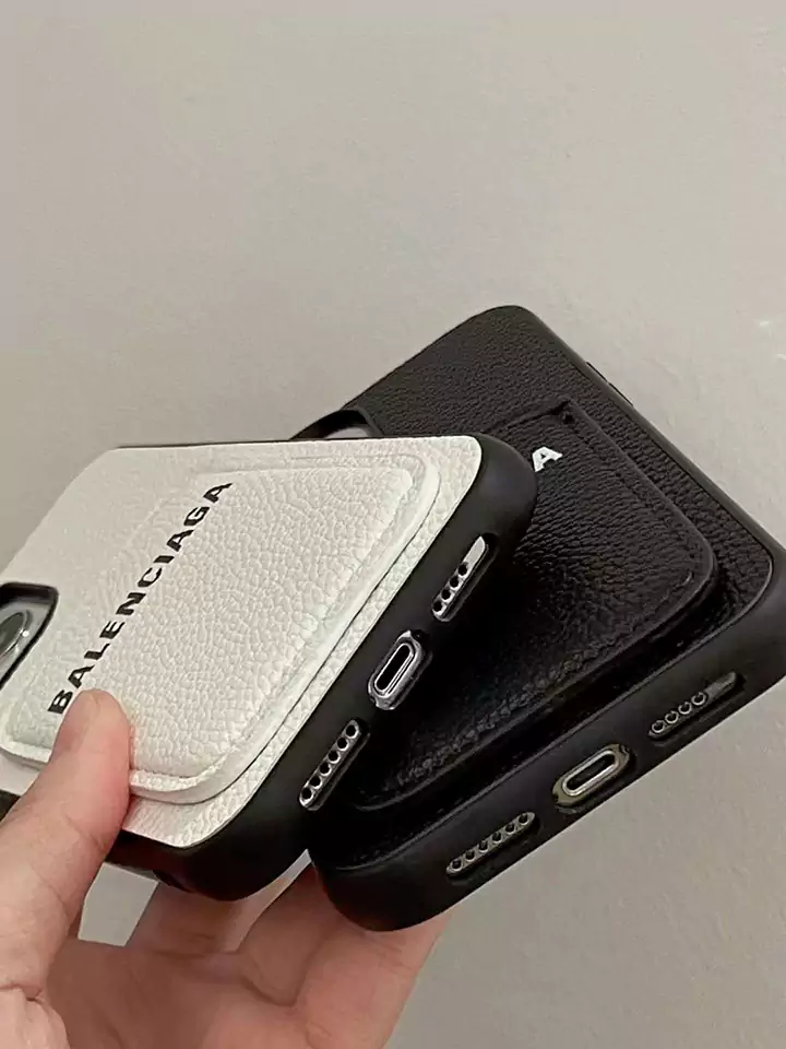 人気メンズ高級感バレンシアガ風iphone16proケースブランドBalenciagaスマホケース