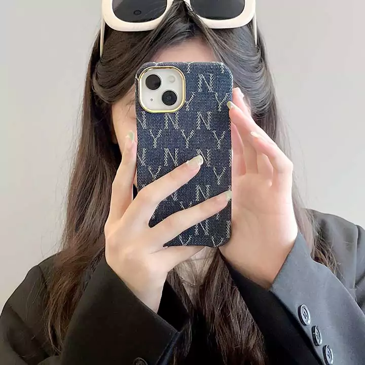 NY風ストリート芸能人覗き見防止iphone18ケースブランドスマホケース
