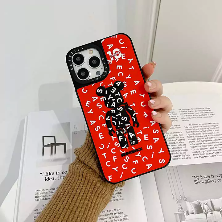 ベアブリック風かっこいいメンズ薄型iphone18proケースブランドbearbrickスマホケース