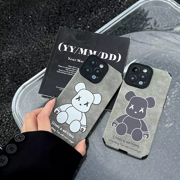 ベアブリック風アウトドア芸能人耐衝撃iphone18ケースブランドbearbrickスマホケース
