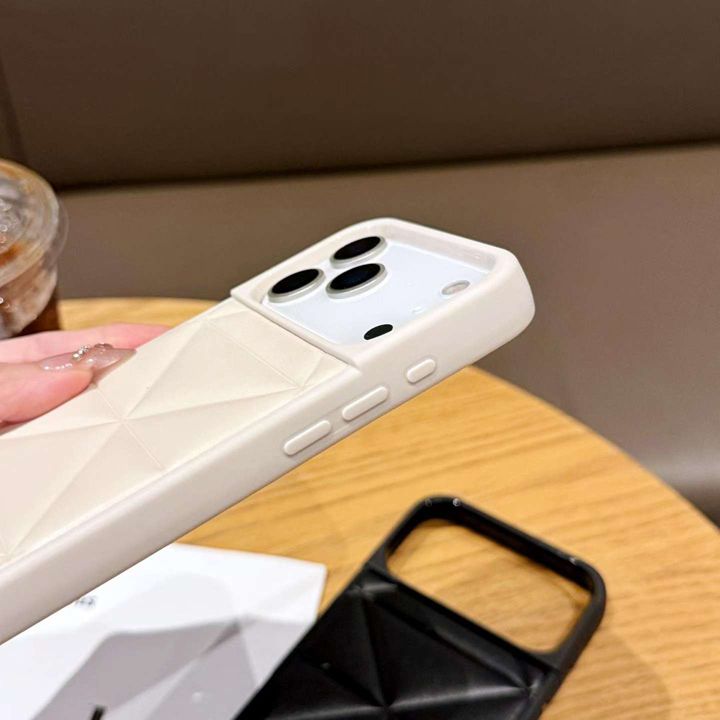 プラダ風安いレディース新作iphone16promaxケースブランドPradaスマホケース