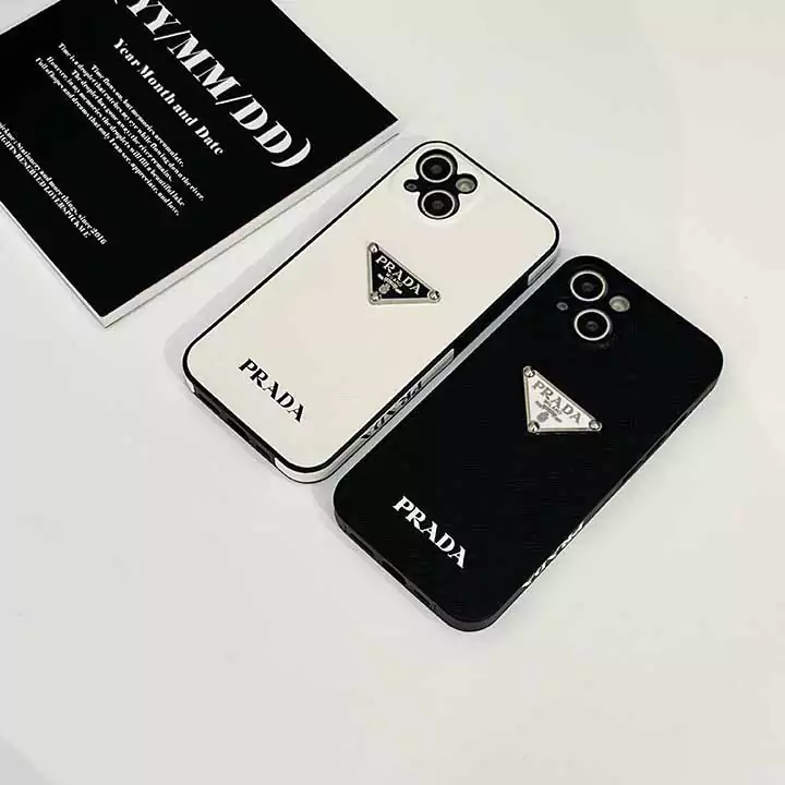 iphone17 ケース プラダ風 流行り 芸能人