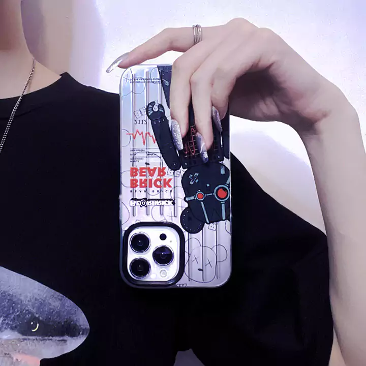 ベアブリック風かっこいいメンズ薄型iphone17ケースブランドbearbrickスマホケース