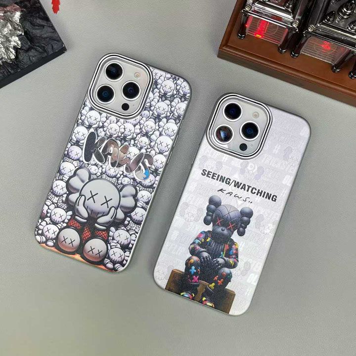 ストリートカップル軽量カウズ風iphone16ケースブランドkawsスマホケース