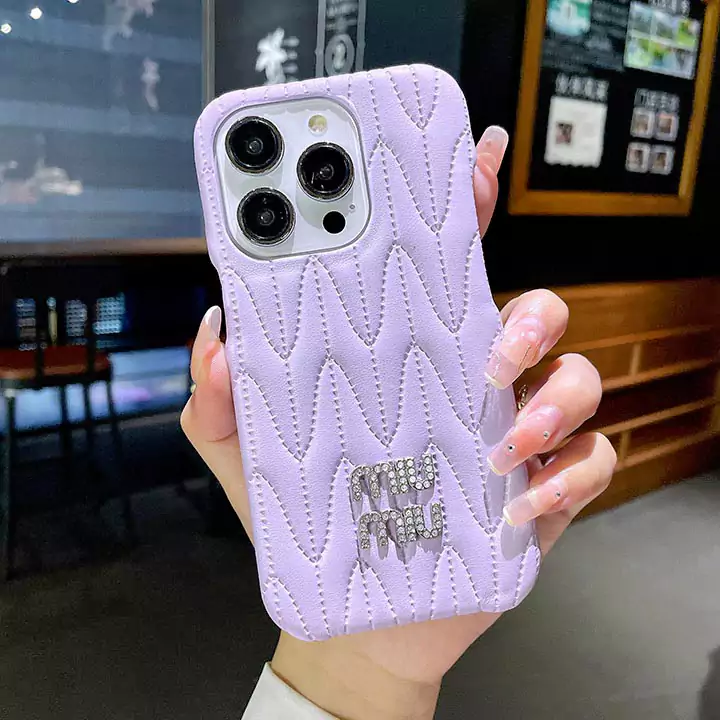 ミュウミュウ風アウトドア高校生軽量iphone17promaxケースブランドmiumiuスマホケース