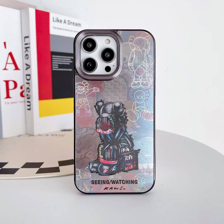 シンプル大人ミニマルカウズ風iphone18ケースブランドkawsスマホケース