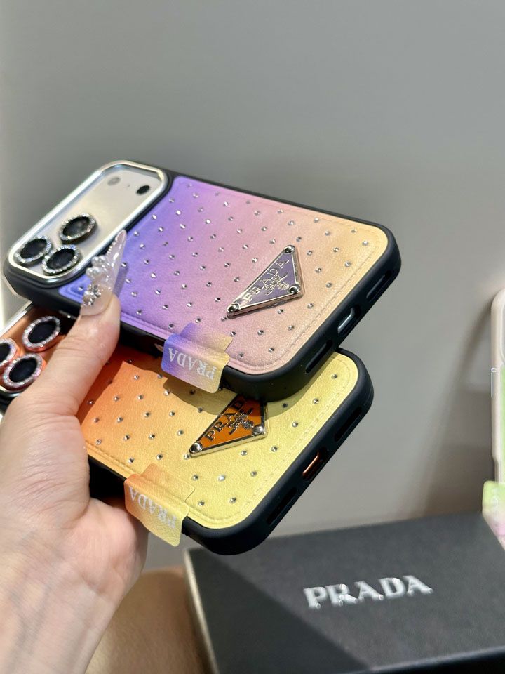 面白いカップル耐衝撃プラダ風iphone16ケースブランドPRADAスマホケース