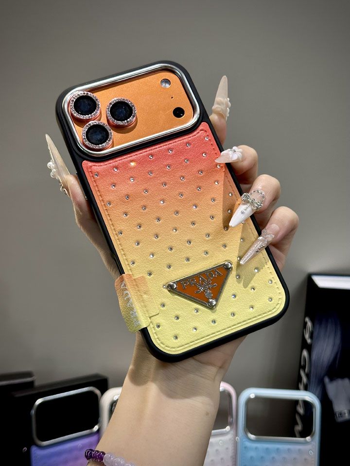 プラダ風かっこいいメンズ薄型iphone17ケースブランドPRADAスマホケース