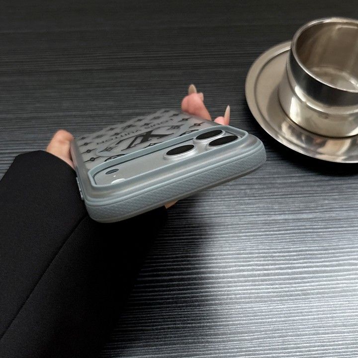 ルイヴィトン安いレディース新発売iphone16promaxケースブランド